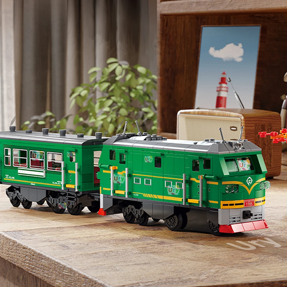 รถไฟไอน้ำสีเขียวสไตล์เรโทร ของ - Lego Set City บทวิจารณ์และราคา